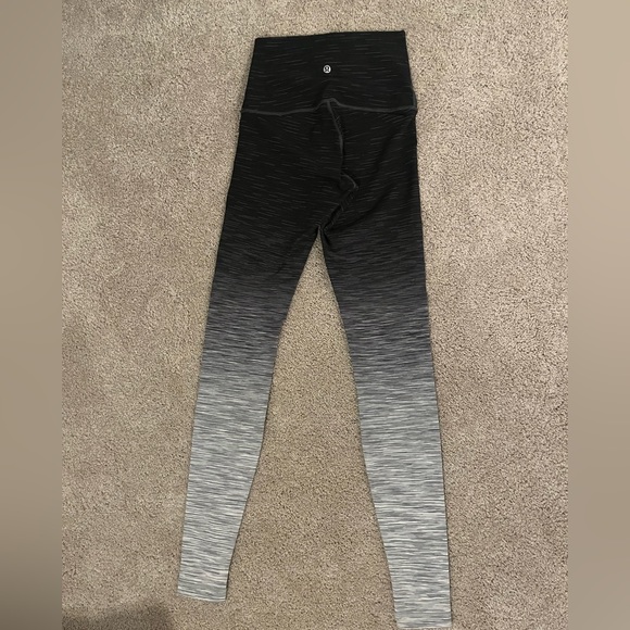 Lululemon Ombré Leggings - Picture 2 of 2